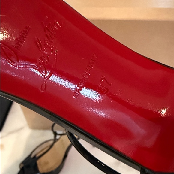 Christian Louboutin Glossy Black Heels - Picture 4 of 4